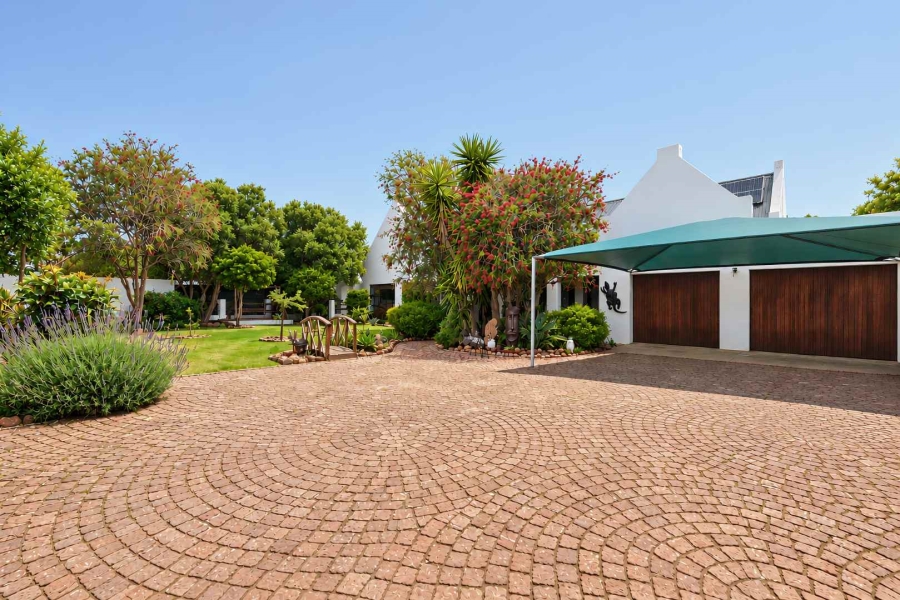 5 Bedroom Property for Sale in Fisherhaven Western Cape